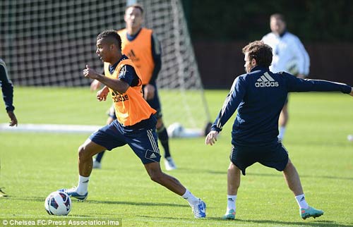 Ashley Cole chửi bới FA vụ Terry - 1