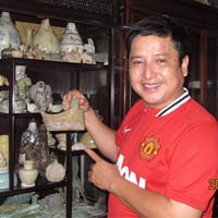  - Danh hài Chí Trung và thú chơi đồ cổ