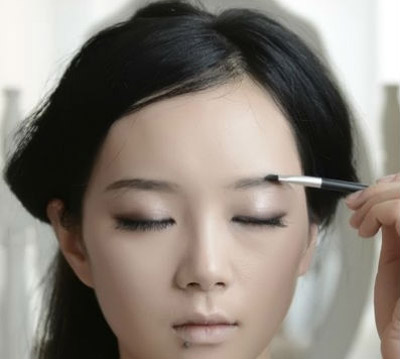 Trang điểm sành như siêu mẫu Thanh Hằng - 8