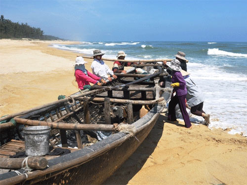 Quảng Ngãi mưa to, Bình Định nghiêng ngả - 2