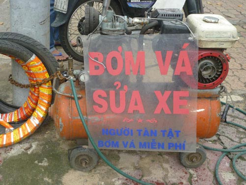 Người đàn ông 20 năm sửa xe miễn phí - 2