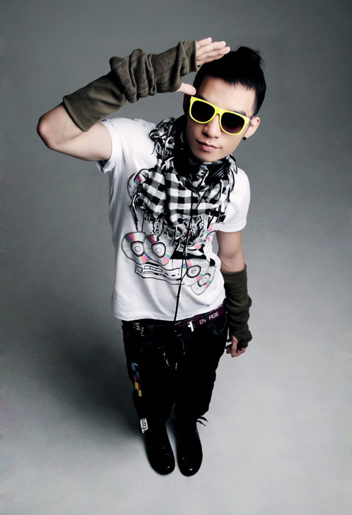 Giám khảo The Voice và Idol "chạm trán" - 13