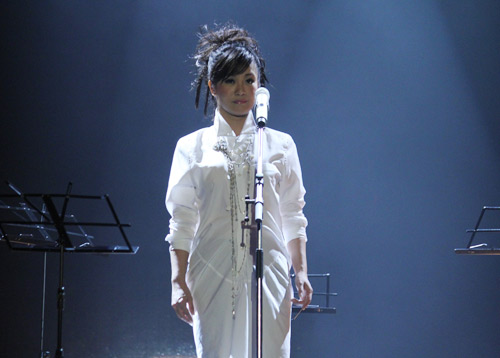 Phương Anh hát lại bài hit Bùi Anh Tuấn - 2