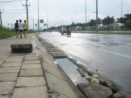 “Bẫy” trên đại lộ đẹp nhất Sài Gòn - 1