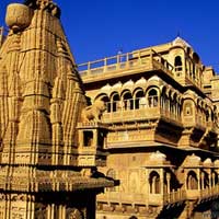 Du lịch - Rực rỡ thành phố vàng Ấn Độ