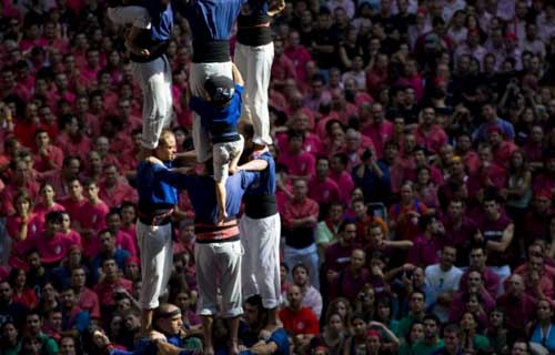 Tháp người cao chọc trời - 2