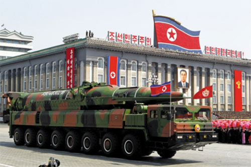 Triều Tiên tuyên bố có tên lửa vươn tới Mỹ - 1