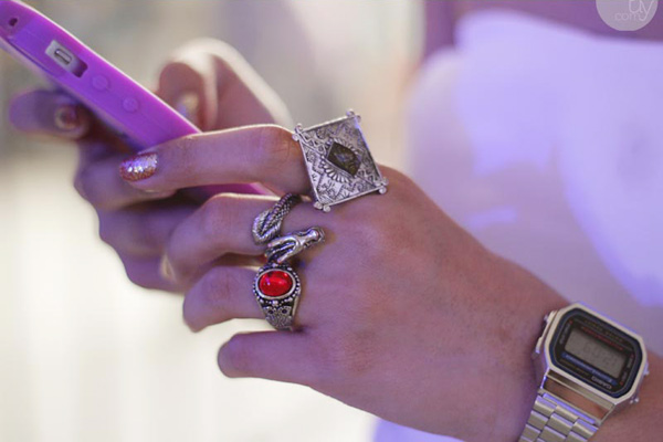 Đeo nhẫn sành như tín đồ Philippines - 1