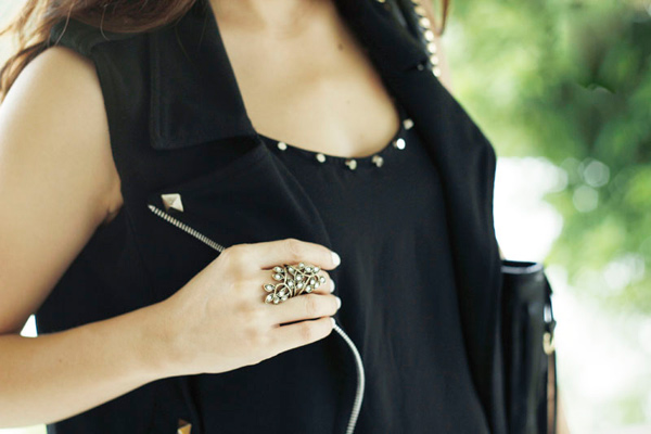 Đeo nhẫn sành như tín đồ Philippines - 11