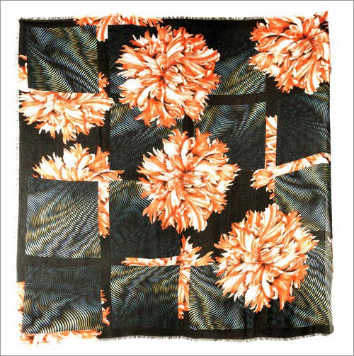 Thêm gợi cảm với chiếc khăn lụa mềm - 8