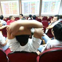 Tài chính - Bất động sản - Rút khỏi sàn: Làm ăn tốt cũng hủy niêm yết