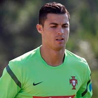 Bóng đá - ĐT Bồ Đào Nha: Ngóng bờ vai Ronaldo