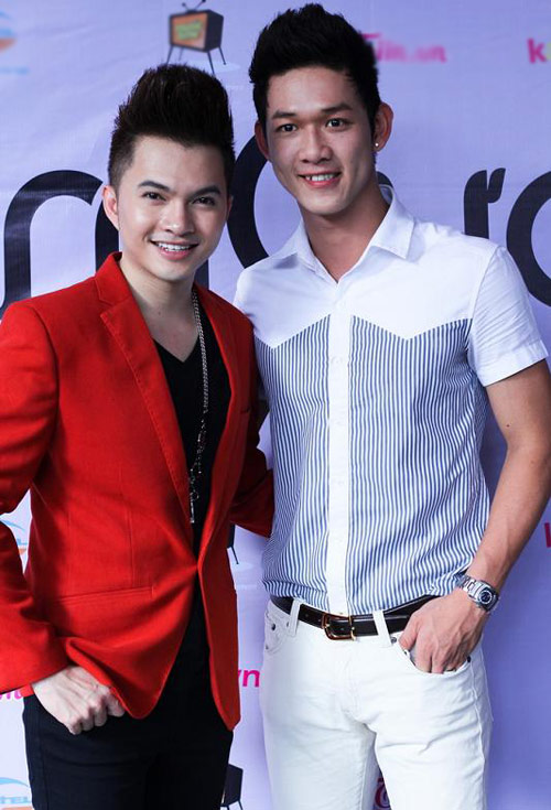 Thúy Vinh bầu lớn vẫn nhanh nhẹn - 12