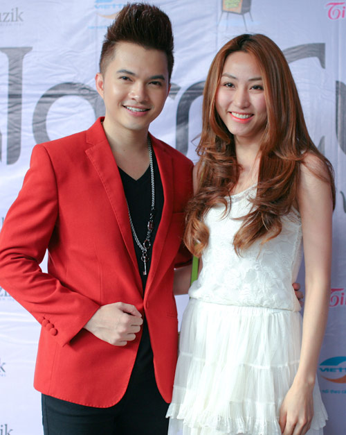 Thúy Vinh bầu lớn vẫn nhanh nhẹn - 14