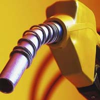 Thị trường - Tiêu dùng - Dầu thô rớt giá, xăng đứng yên