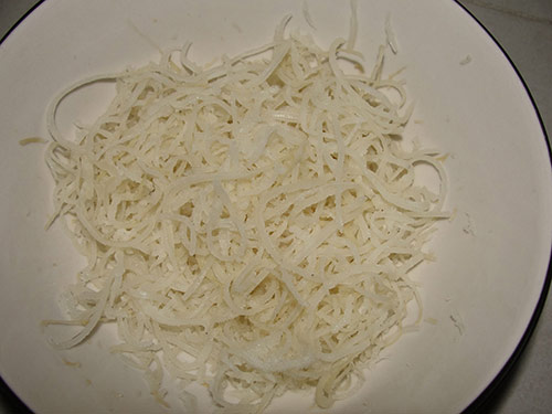 Đến lượt bì heo bị "phù phép" - 2