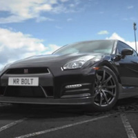Ô tô - Xe máy - Webber và Usain Bolt thuần hóa Nissan GT-R