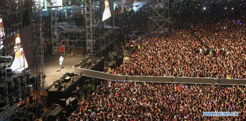 80.000 người "cháy" cùng Gangnam Style - 5