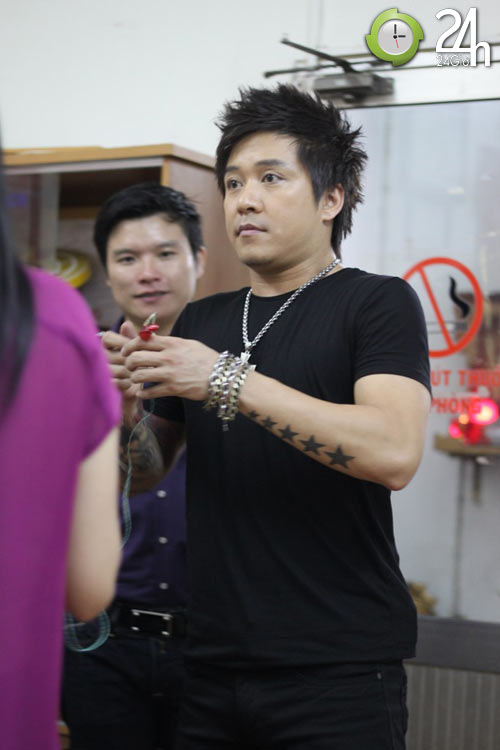 Hậu trường độc trong live show Tuấn Hưng - 2