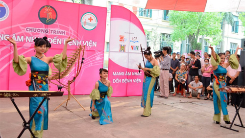 NSND Thanh Hoa mừng sinh nhật tuổi 63 - 10