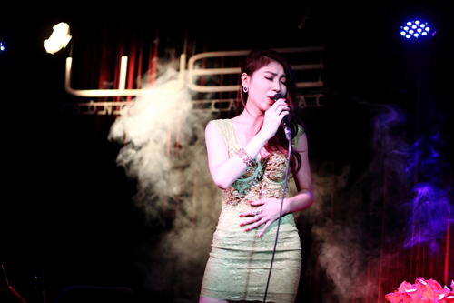 Uyên Linh tái hợp Lân Nhã - 14