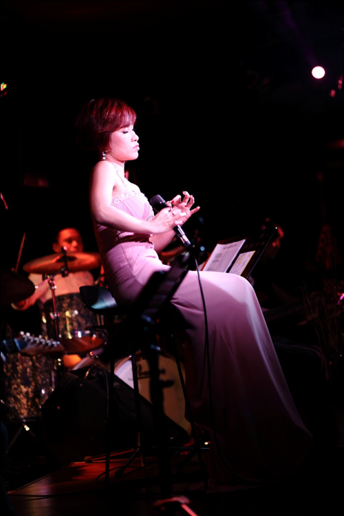 Uyên Linh tái hợp Lân Nhã - 11