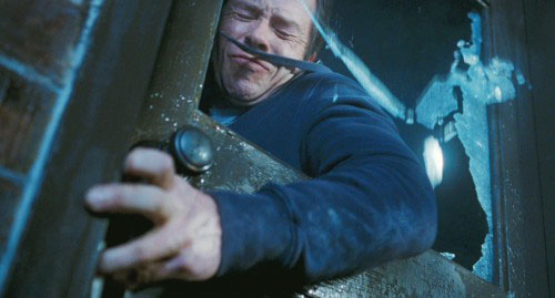 Trailer phim: Don't Be Afraid of The Dark - 4