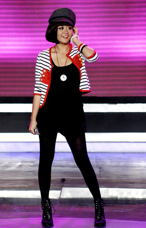 Văn Mai Hương: Hết rồi ngây thơ! - 15