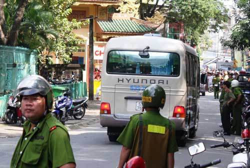 Đối đầu kẻ bắt cóc: 1 giây dài hơn thế kỷ - 9