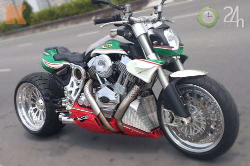 Đoàn môtô khủng dạo phố Sài Gòn - 11