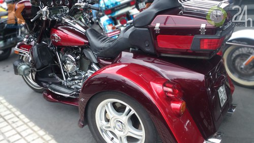 Đoàn môtô khủng dạo phố Sài Gòn - 14