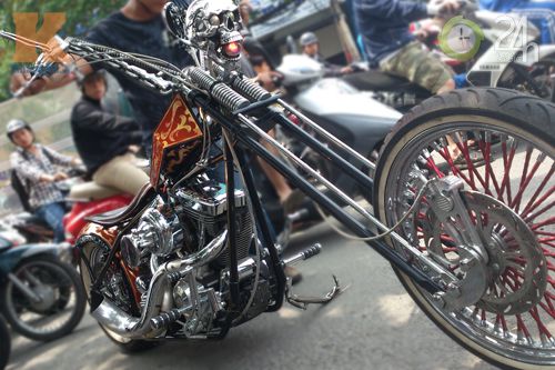 Đoàn môtô khủng dạo phố Sài Gòn - 6