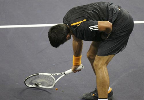 Djokovic đập nát vợt vì Murray - 1