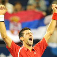 Djokovic thi triển tuyệt kỹ “Tweener”