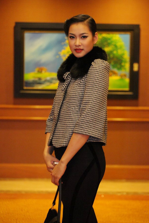 Ngọc Oanh bất ngờ khoe thềm ngực đầy - 9