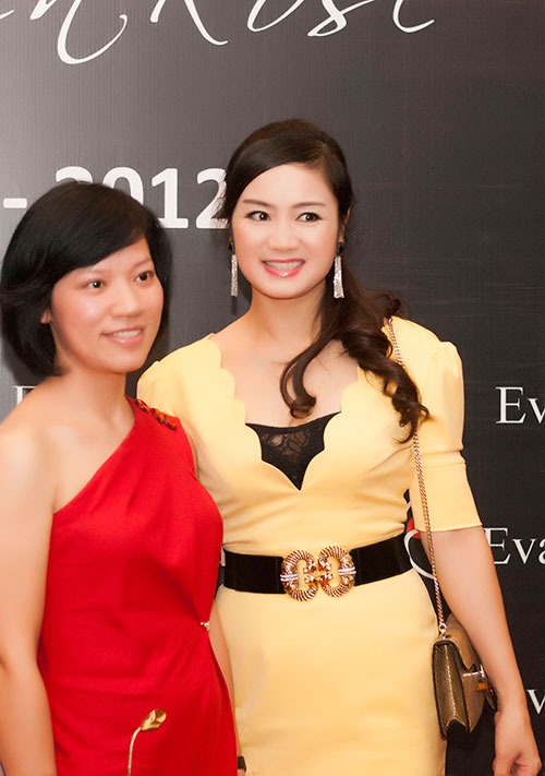 Mất tập trung vì Thu Hà - 6