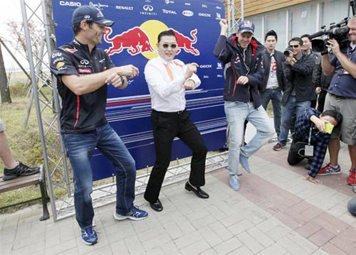 Vettel & Webber nhảy Gangnam Style cùng Psy - 1