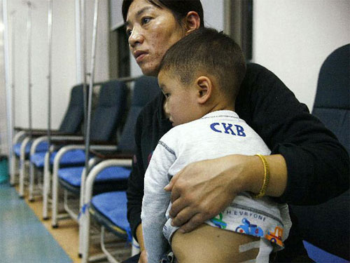 TQ: Bắn pháo hoa, hơn 150 người nhập viện - 5