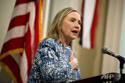 Bà Clinton nhận trách nhiệm vụ tấn công Lãnh sự Mỹ - 1