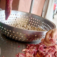 Thị trường - Tiêu dùng - Bò viên: Đủ loại hóa chất, phụ gia