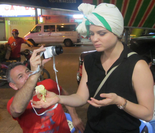 Quán quân Bước nhảy âm thầm rời Việt Nam - 7