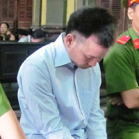 Pháp luật - Dùng 4 lít xăng để "bịt miệng" nhân tình