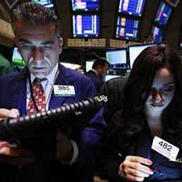 Phố Wall tăng điểm trong ngỡ ngàng