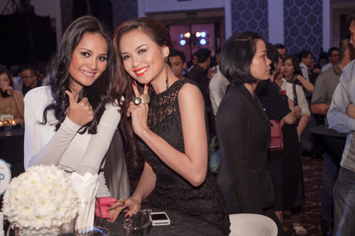 Ngắm Hà Hồ không rời mắt - 11