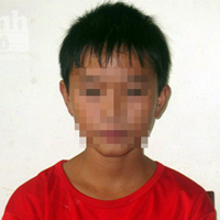 Pháp luật - Nam sinh dùng kéo đâm bạn để cướp tiền