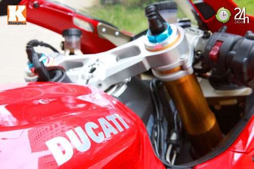 Cận cảnh siêu môtô Ducati Panigale S đầu tiên tại Hà Nội - 15