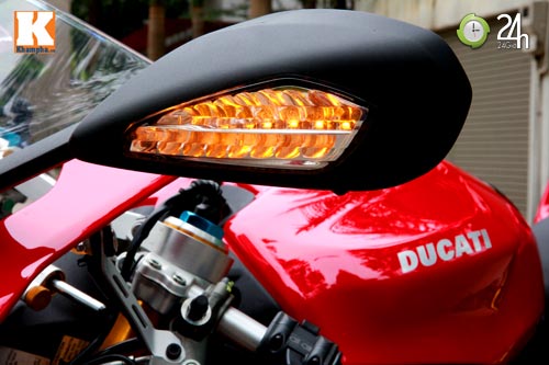 Cận cảnh siêu môtô Ducati Panigale S đầu tiên tại Hà Nội - 4