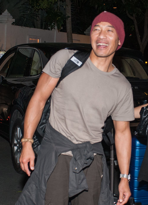 Dustin Nguyễn xúc động đón sao Hollywood - 2