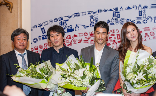 Trí Nguyễn “mất hồn” vì kiều nữ Hàn - 2