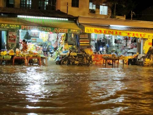 TP.HCM: 3 ngày xuất hiện 50 điểm ngập - 5